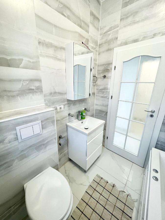 Bliss 1 Apartman Bukarest Kültér fotó